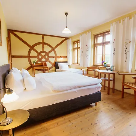 ホテル Turmvilla バート・ムスカウ